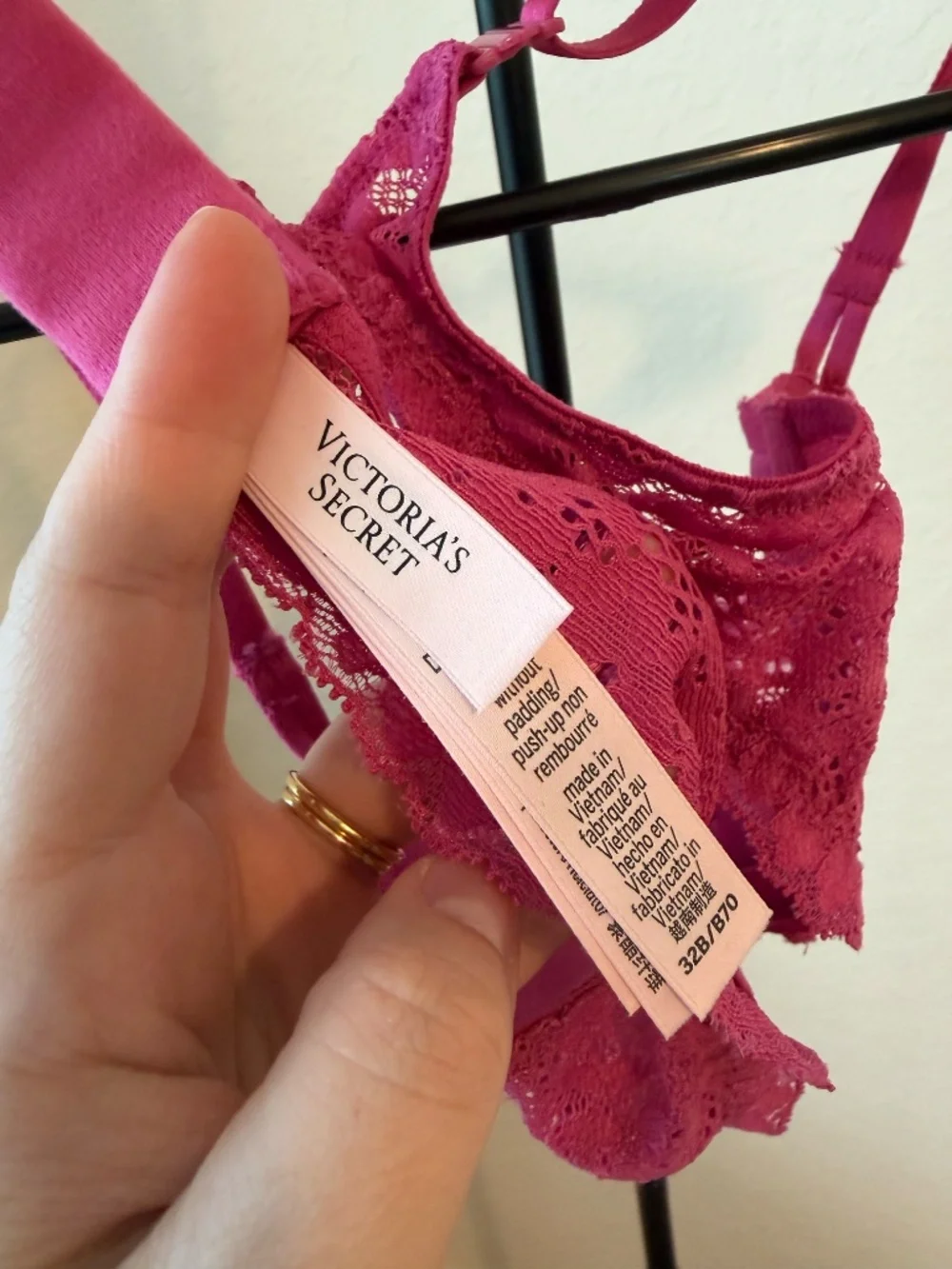 Victoria's Secret Dream Angels Wicked Unlined Lace Balconette Bra Size 32B